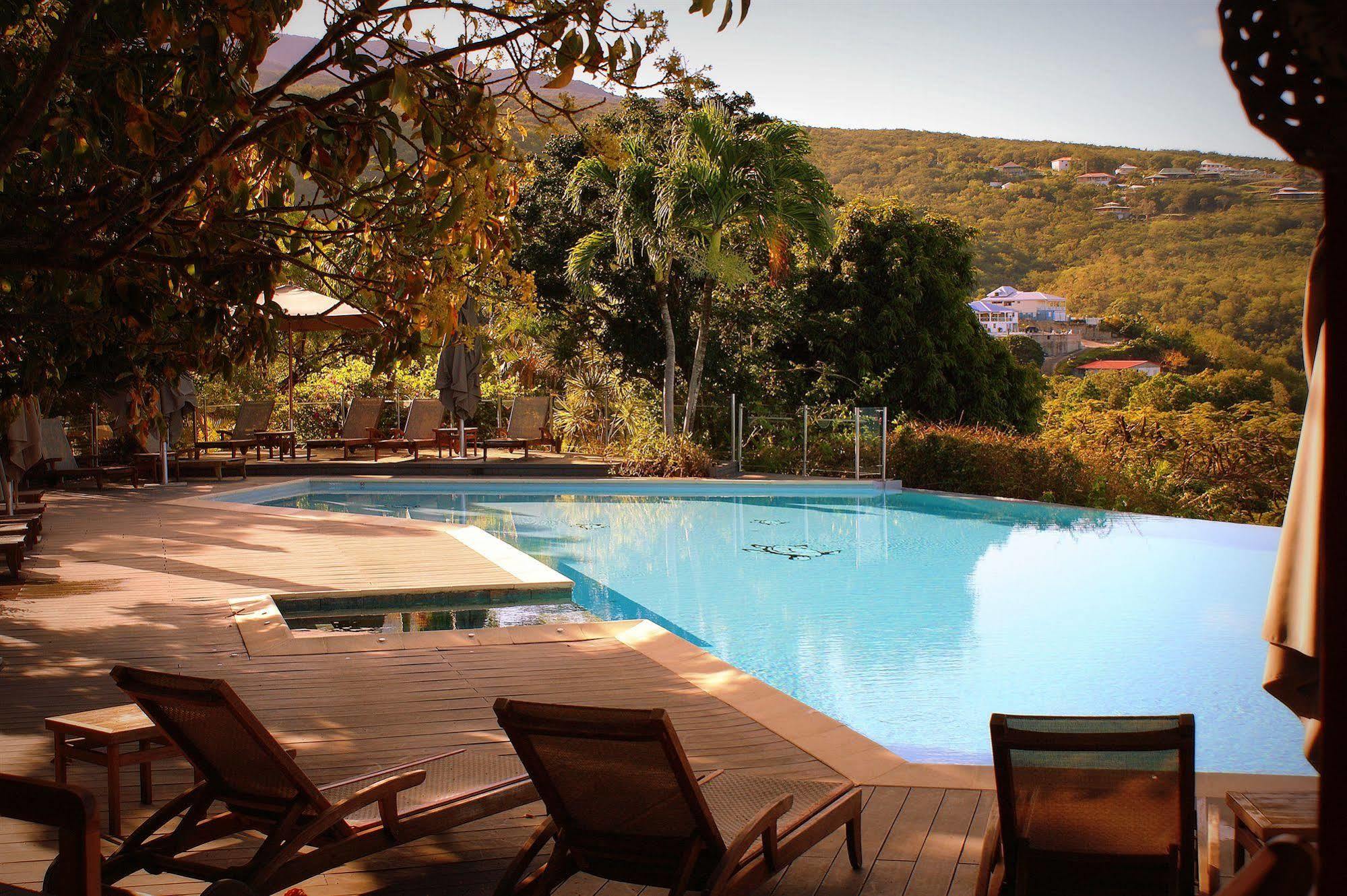 Hotel Le Rayon - & Restaurant Vue Sur Deshaies